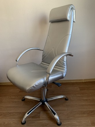 Маникюрно - Педикюрное кресло Арамис 
Кресло предназначено для педикюра. 
Цвет. . фото 8