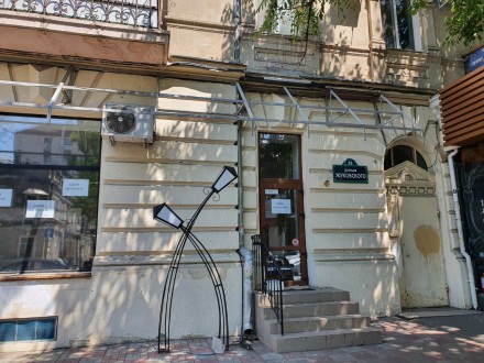 Сдам действующее какфе – бар по адресу , фасад на Жуковского 38 (угол Александро. Центр. фото 2
