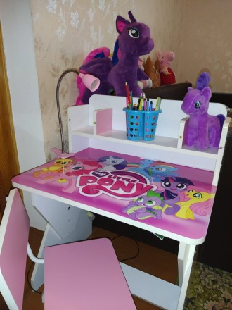 Дитяча парта зі стільцем, з малюнками, дитячий столик виробництва Україна.
Ніяк. . фото 11