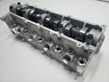 Нова головка блоку циліндрів для Mazda 626 E2000 E2200 
2,0D 2,20D. Двигун R2 R. . фото 2