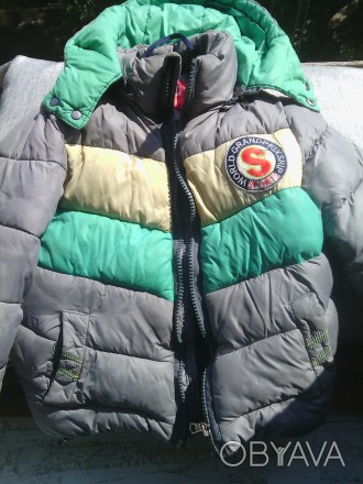 Зимняя курточка Kikq. Синтепоновая, внутри флис. Толстая и теплая. Длина от плеч. . фото 1
