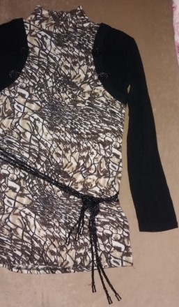 Продам женский свитер-тунику молодёжный с эффектом "2в1" леопардово-че. . фото 3