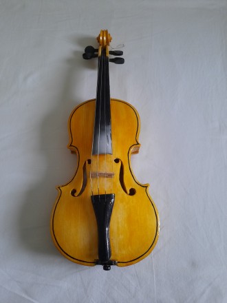 Майстрова скрипка. Виготовлена за розмірами А. Страдіварі. Розмір 4/4. Склеїна к. . фото 2