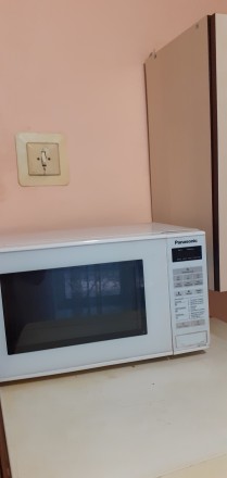 Продам микроволновую печь фирмы Panasonic в рабочем состоянии Б/У. Находится в ц. . фото 4