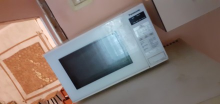 Продам микроволновую печь фирмы Panasonic в рабочем состоянии Б/У. Находится в ц. . фото 2