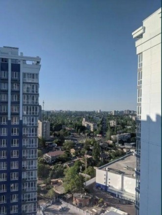 Продается  квартира в ЖК Омега)

Квартира двухкомнатная с раздельной планировк. Киевский. фото 2