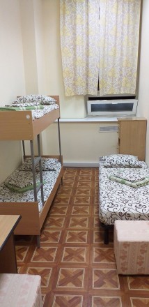 3х местные комнаты и места в них возле м.Черниговская СКИДКИ ДЛЯ ПЕРЕСЕЛЕНЦЕВ!. Киев. фото 1 3х местные комнаты и места в них возле м.Черниговская СКИДКИ ДЛЯ ПЕРЕСЕЛЕНЦЕВ!. Киев. фото 1