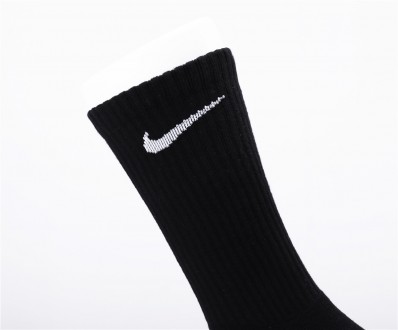 Тренировочные носки Nike
Предназначены для активных видов спорта, на стопе силик. . фото 4