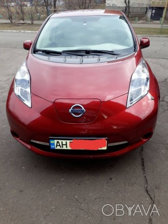 Nissan Leaf 2012 красный металлик, первая регистрация, первый владелец.. . фото 1