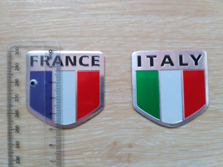 Алюминиевые декоративные наклейки Флаг Франция, Италия на авто или мото - для ук. . фото 8