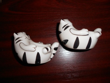 Керамическая фигурная подставка для яйца Кот с объемным рисунком. В наличии 2 шт. . фото 7