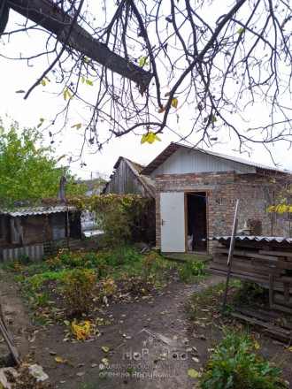 продается часть дома площадью 69 м2 под ремонт с земельным участком 4 сотки по у. Лесковица. фото 3