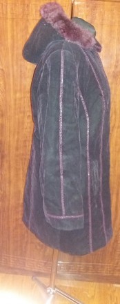 Продам теплое женское полу пальто (курточку) со съемным капюшоном. Ткань - вельв. . фото 6