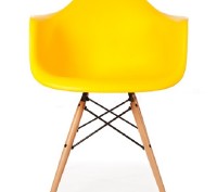 Кресло, сиденье из монолитного пластика, ножки деревянные, современный дизайн, д. . фото 6