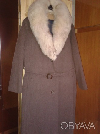 Пальто драповое с меховым воротником из дымчатой лисы. Состояние хорошее.На рука. . фото 1