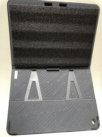 Продам новый защитный чехол для iPad.
Модель - Thule Gauntlet Folio (Швеция).
. . фото 4