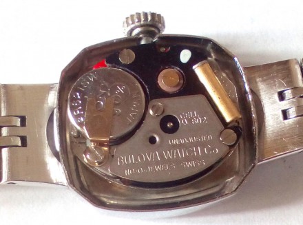 
Часы б/у оригинал в отличном состоянии с собственным швейцарским механизмом от . . фото 8