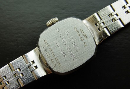 
Часы б/у оригинал в отличном состоянии с собственным швейцарским механизмом от . . фото 7
