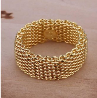 
Мягкое кольцо в виде сетки Покрытое Золотом
Кольцо мягкое, легко изменяет свою . . фото 4