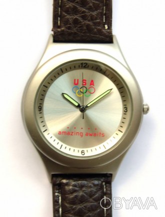
Часы новые с витрины из США, использовались как демонстрационный образец и для . . фото 1