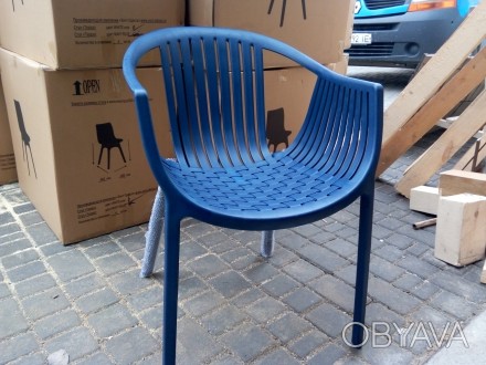 Кресло  Manzana. Материал пластик для уличного использования. Размер 610*560*770. . фото 1