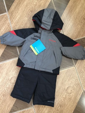Теплый комплект для малыша состоит из 2 - сторонней куртки с капюшоном и комбине. . фото 3