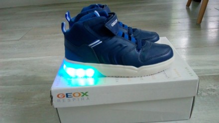Новые, демисезонные ботиночки Geox. Очень классные! Верх- полиуретан/текстиль, п. . фото 2