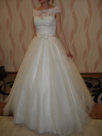 Свадебное платье цвет айвори, состоит из 3-х шаров подьюпника, верхний шар евроф. . фото 2