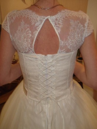 Свадебное платье цвет айвори, состоит из 3-х шаров подьюпника, верхний шар евроф. . фото 4