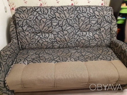 Продам диван раскладной, внутри вместительная ниша, размер в разложенном состоян. . фото 1