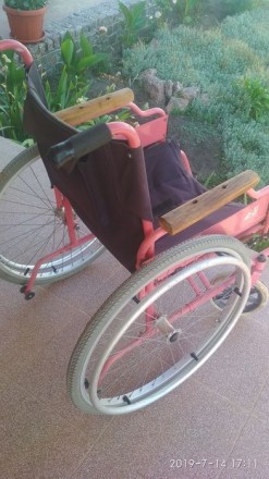 Продам инвалидную коляску, возможна доставка по городу.. . фото 4