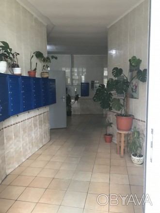 Продам 1к квартиру студію з ремонтом біля метро!