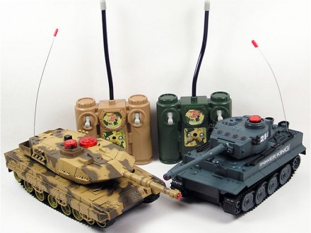 Модели из радиоуправляемого танкового боя Huan Qi Tiger vs Leopard имитируют раб. . фото 2