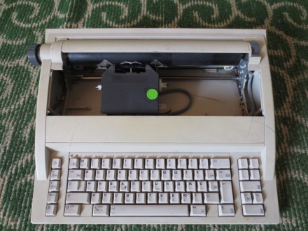 Високоякісна німецька електрична друкарська машинка "Optima". Дуже зру. . фото 4
