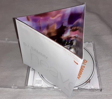Продам Фирменный СД DJ Sammy - Heaven
Label:Pulp – 064 372-2
CD, Album, Copy P. . фото 6