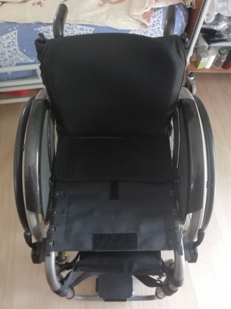 Инвалидная коляска активная QUicke лёгкая компактная, рама титановая, щитки карб. . фото 3