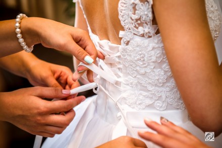 вишукана весільна сукня, пошита на замовлення в фірмовому салоні з італійського . . фото 5