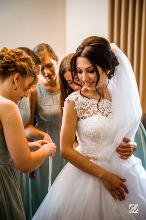 вишукана весільна сукня, пошита на замовлення в фірмовому салоні з італійського . . фото 4