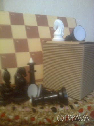 Шахи - цікава настільна гра, та популярний вид спорту. Фігури виготовлені з висо. . фото 1