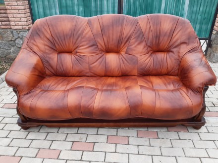 Кожаная мебель на дубовом каркасе диван расладной + 1 кресло .

Размеры : дива. . фото 5