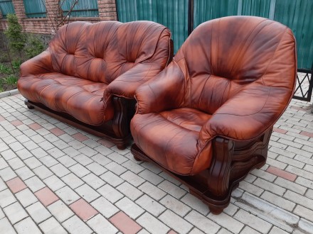 Кожаная мебель на дубовом каркасе диван расладной + 1 кресло .

Размеры : дива. . фото 4