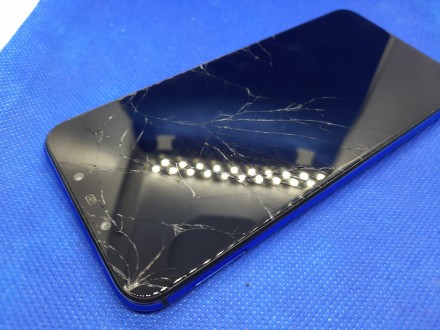 
Смартфон б/у Huawei P smart + 4/64 #7814
- в ремонте не был
- экран рабочий 
- . . фото 8