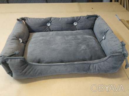Лежаки для ваших любимцев размер уточняйте наполнитель холофайбер ткань мебельна. . фото 1