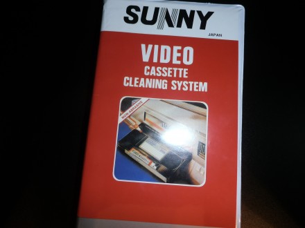 Очистка и защита видеомагнитофона или видеокамеры VHS

В этой видеокассете VHS. . фото 9