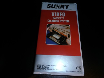 Очистка и защита видеомагнитофона или видеокамеры VHS

В этой видеокассете VHS. . фото 7