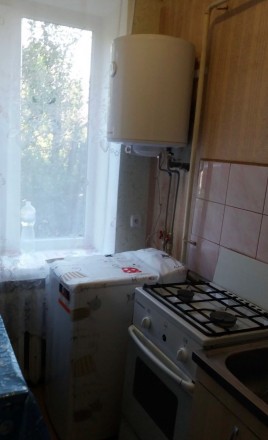 Квартира находится рн Ильича, в нормальном жилом состоянии, со всей необходимой . Низ Кирова. фото 3
