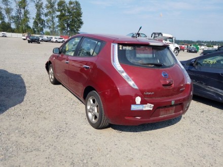 Продам Nissan Leaf SV 2012год. . фото 4