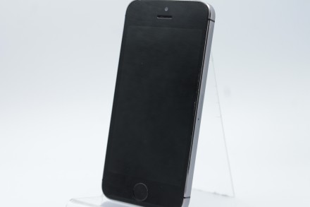 Оригінальний iPhone 5S 16GB з США.
Розлочили і працює як неверлок за допомогою . . фото 3
