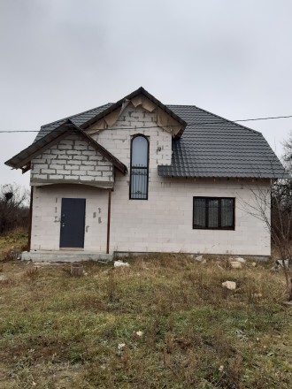 Продаётся двух этажный дом в районе Лесковице, 100 метров до земсноряда. Общая п. . фото 4