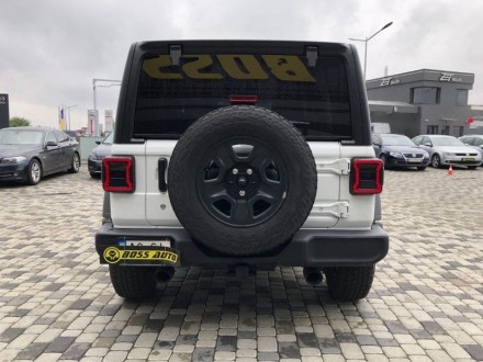 Jeep Wrangler Unlimeted Sport 2019 рік ,
 3.6 бензин, механіка. Пробіг - 40500 к. . фото 10